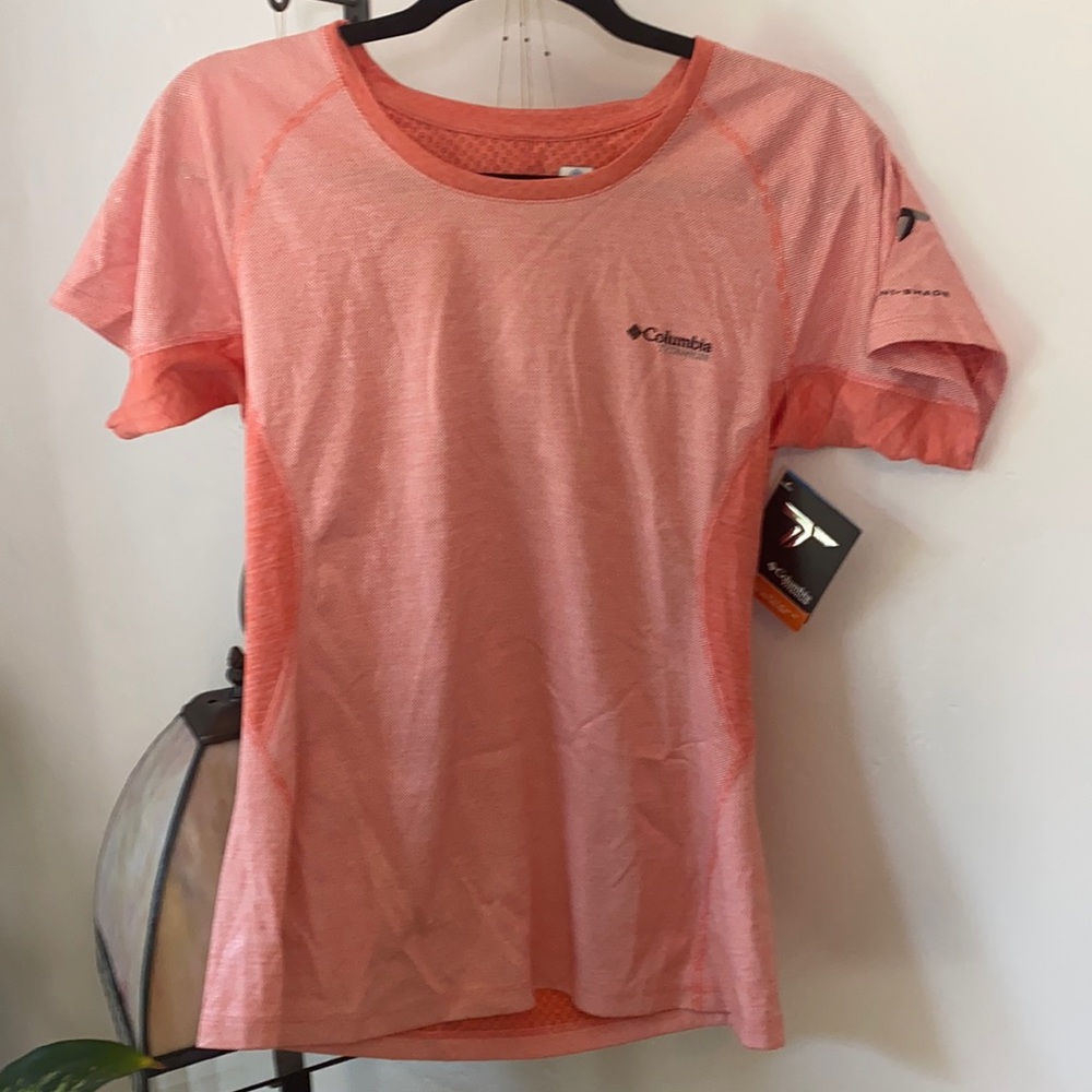 NWT exercise wear with cooling technology.